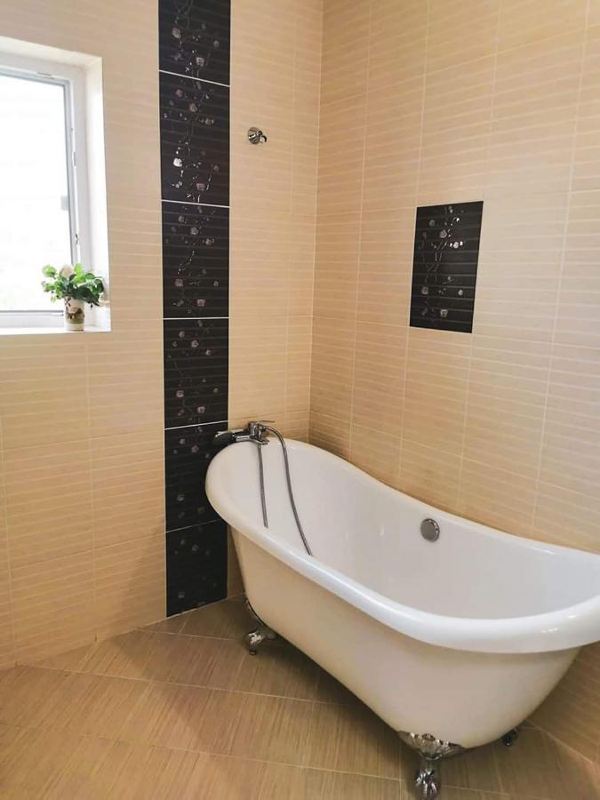 Casa File De Poveste Targu Jiu Luaran gambar
